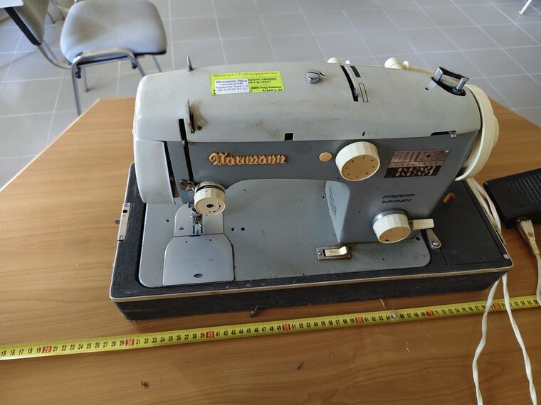 Textima / Naumann varrógép (NDK, 8014/35-2) koffertokban